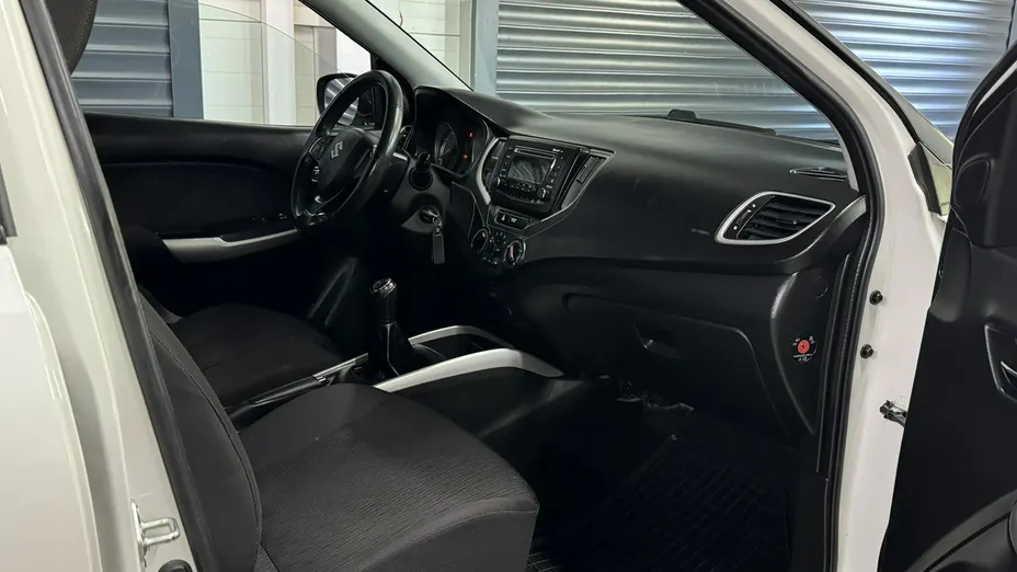 SUZUKI Baleno -