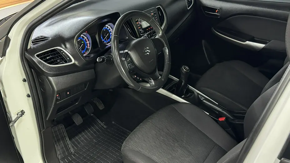 SUZUKI Baleno -