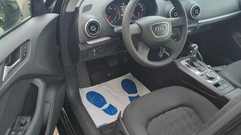 AUDI A3 -