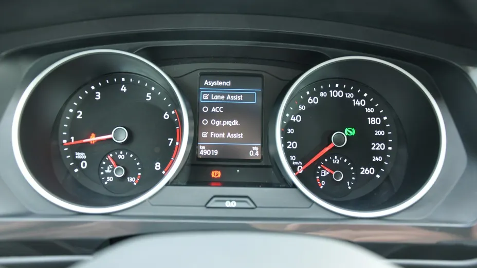 VOLKSWAGEN Tiguan -