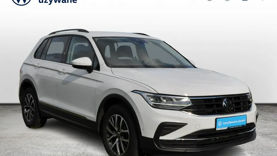 VOLKSWAGEN Tiguan -