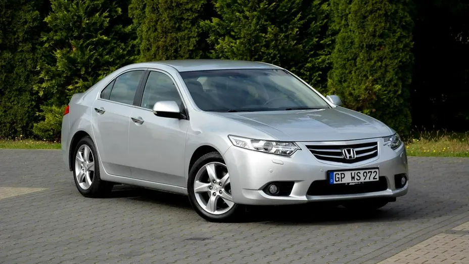 HONDA Accord -