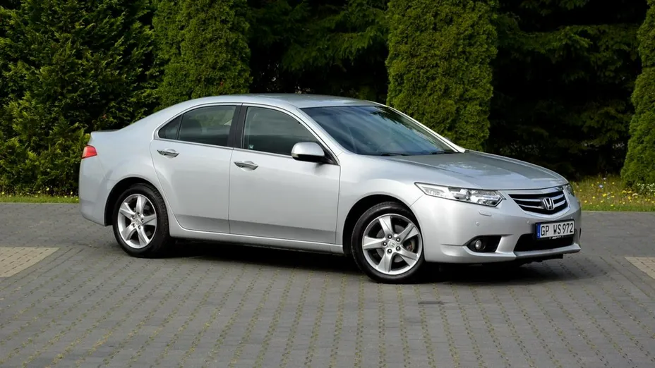 HONDA Accord -