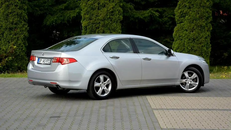 HONDA Accord -