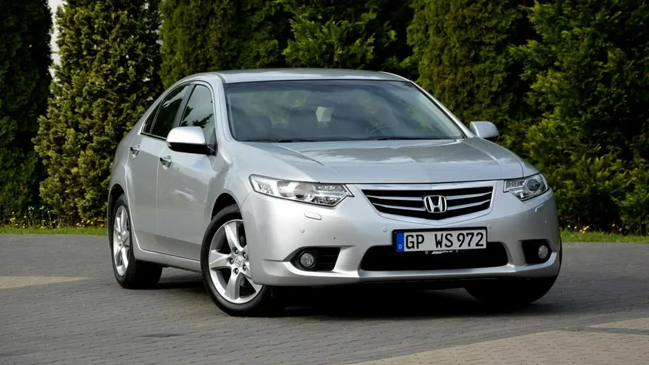 HONDA Accord -