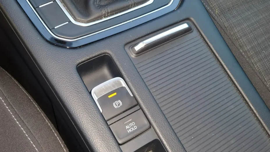 VOLKSWAGEN Passat -