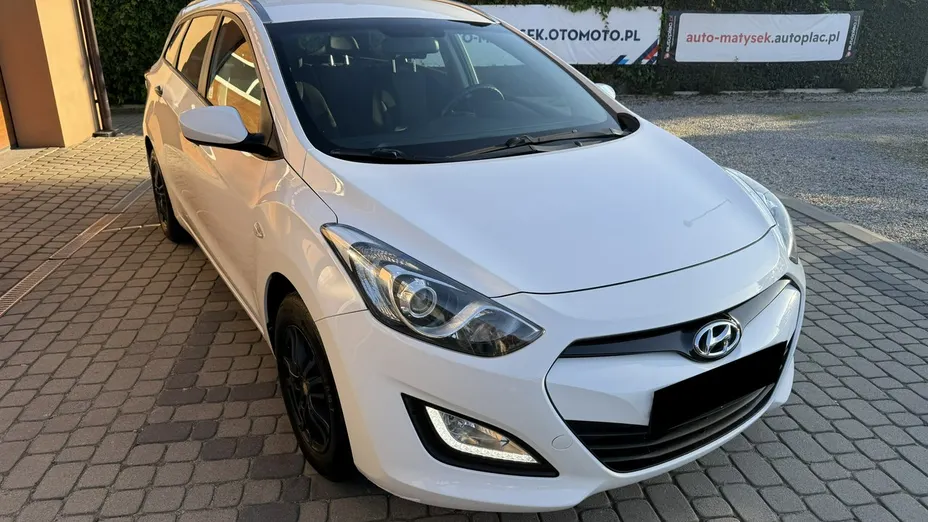 HYUNDAI i30 -