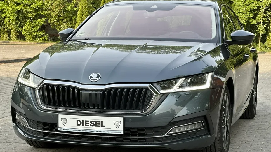 SKODA Octavia -