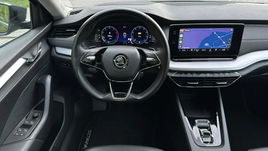 SKODA Octavia -