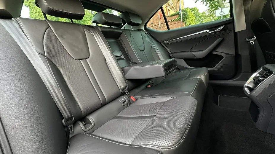 SKODA Octavia -