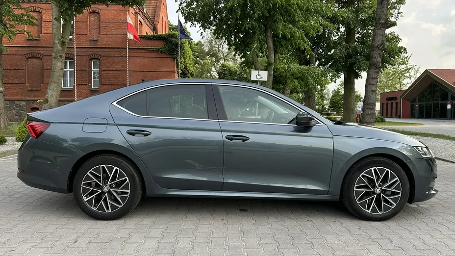SKODA Octavia -