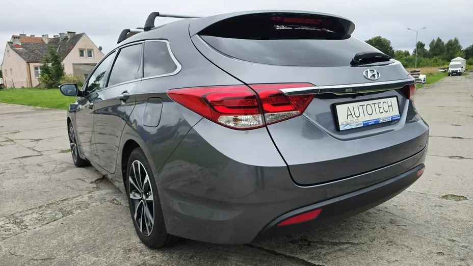 HYUNDAI i40 -
