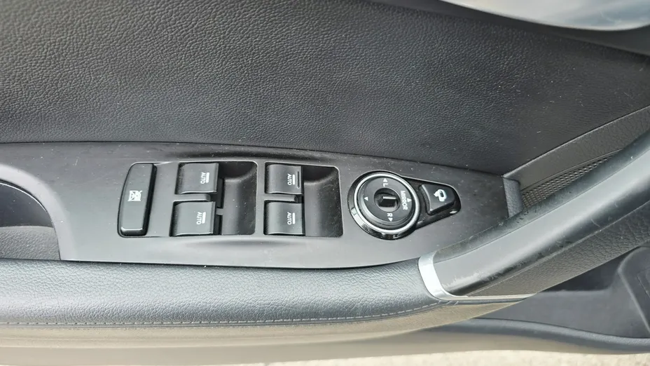HYUNDAI i40 -