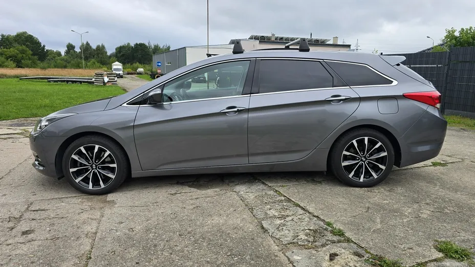 HYUNDAI i40 -