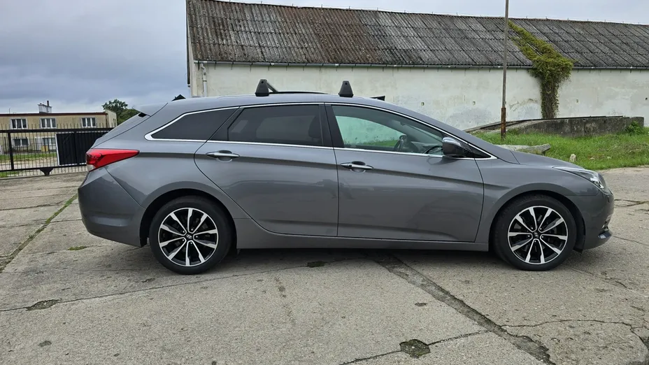 HYUNDAI i40 -