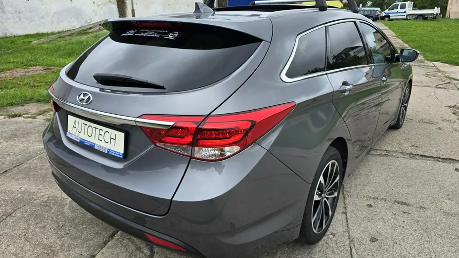 HYUNDAI i40 -