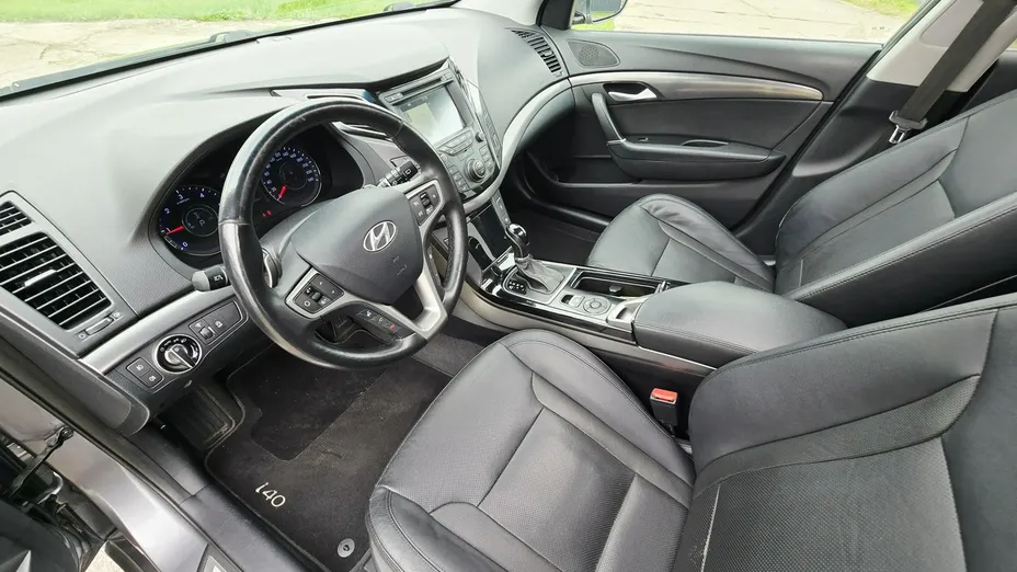 HYUNDAI i40 -