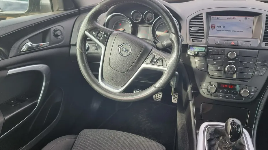 OPEL Insignia -
