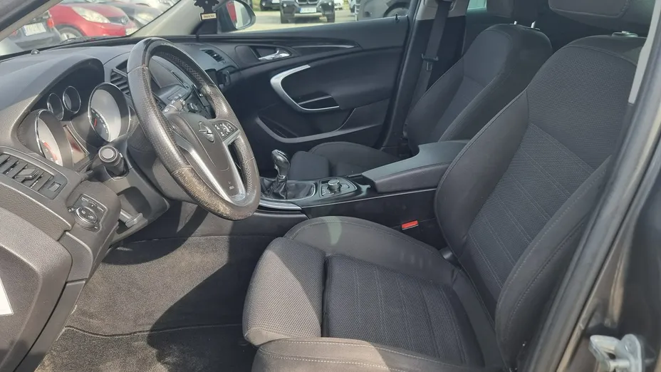 OPEL Insignia -