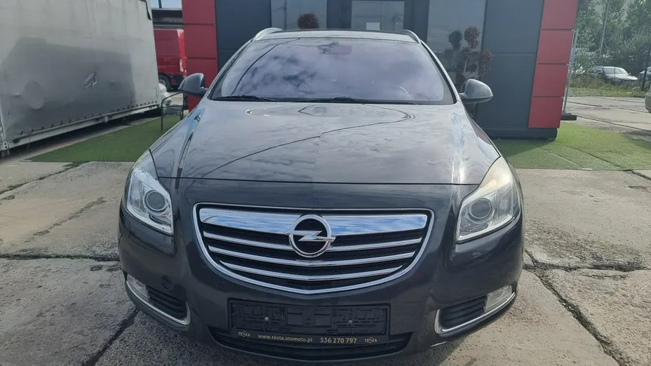 OPEL Insignia -
