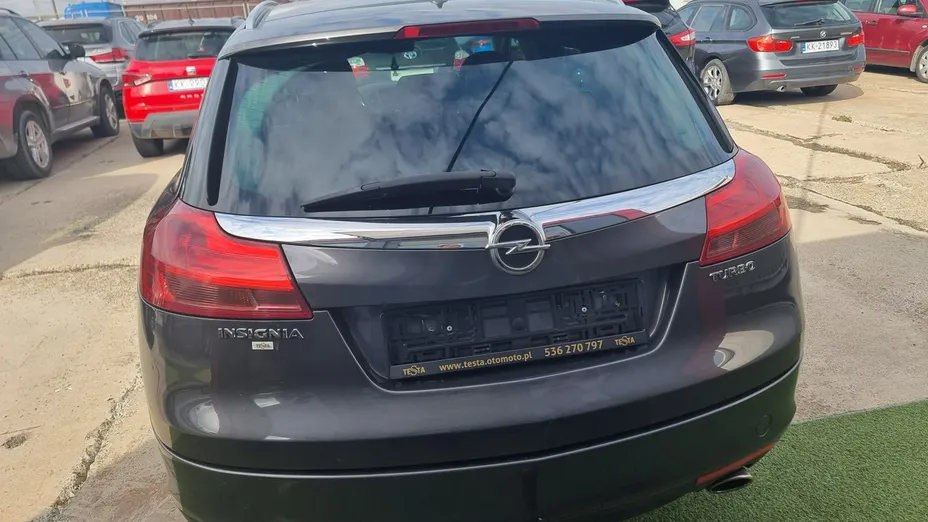 OPEL Insignia -