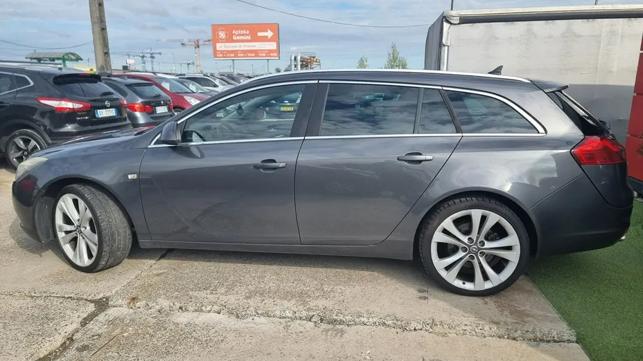 OPEL Insignia -