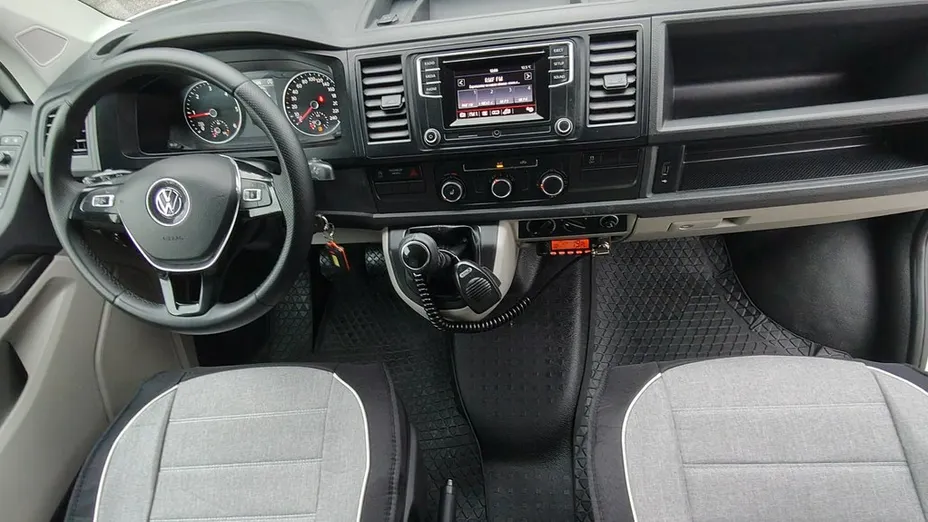 VOLKSWAGEN Transporter -