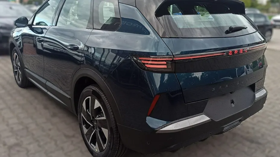OPEL Grandland X -