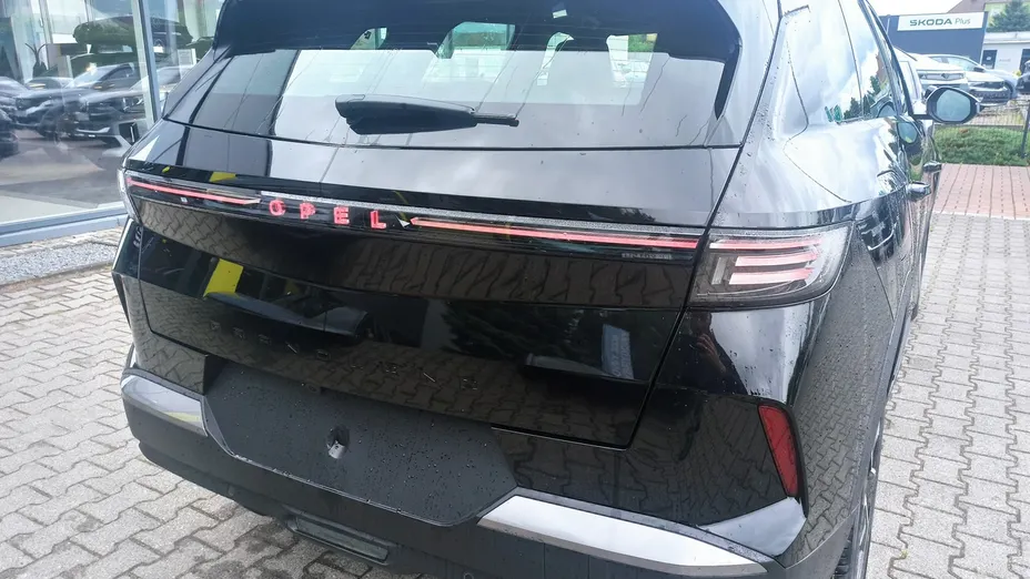 OPEL Grandland X -
