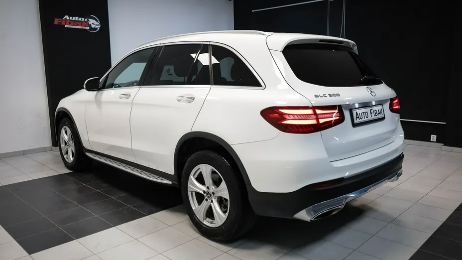 MERCEDES-BENZ GLC -