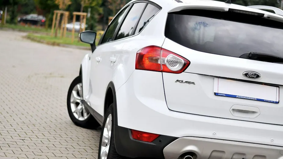 FORD Kuga -