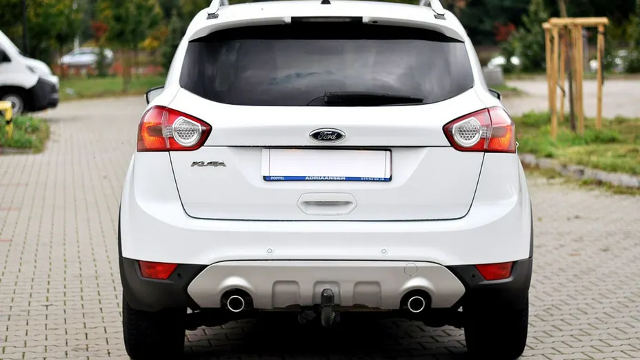 FORD Kuga -
