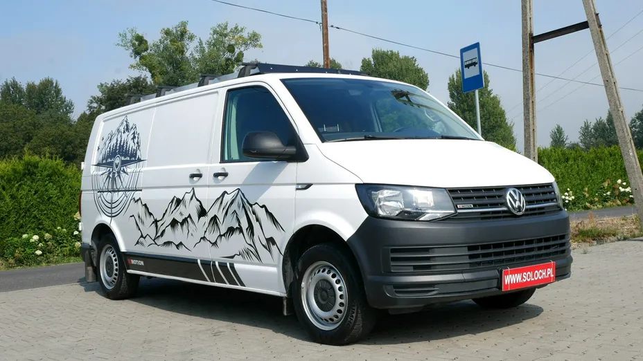 VOLKSWAGEN Transporter -