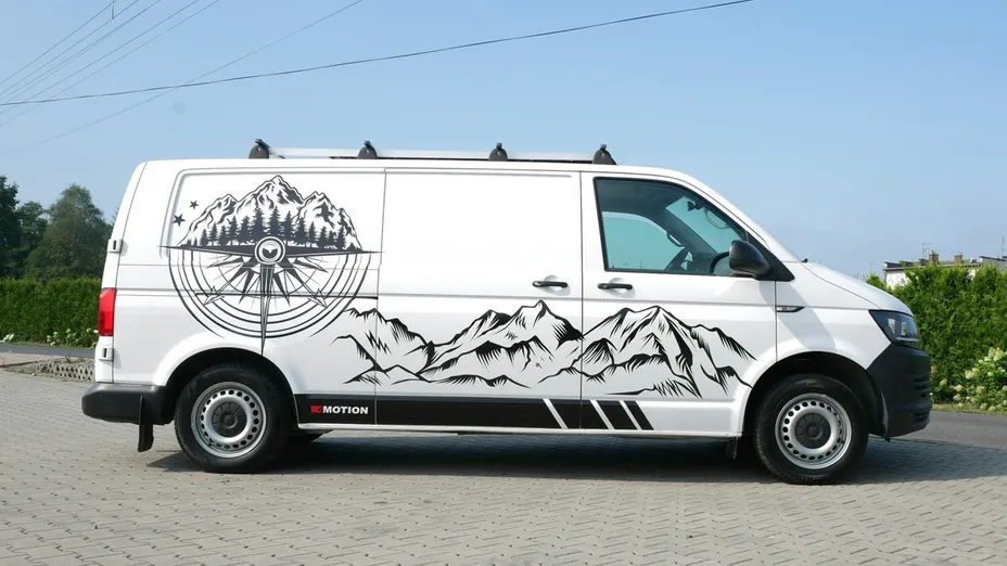 VOLKSWAGEN Transporter -