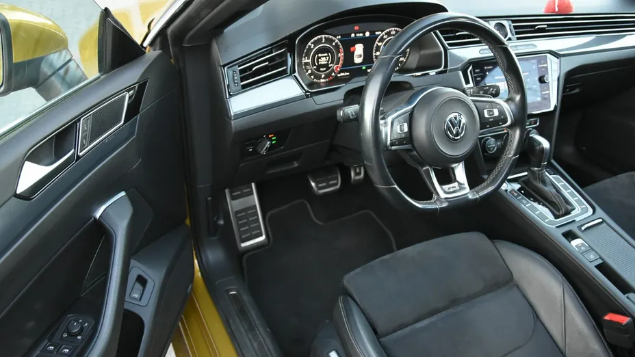 VOLKSWAGEN Arteon -