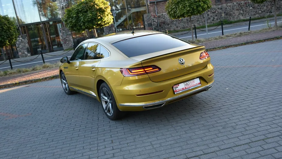 VOLKSWAGEN Arteon -