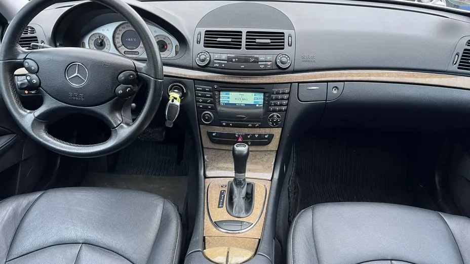 MERCEDES-BENZ E Klasa -