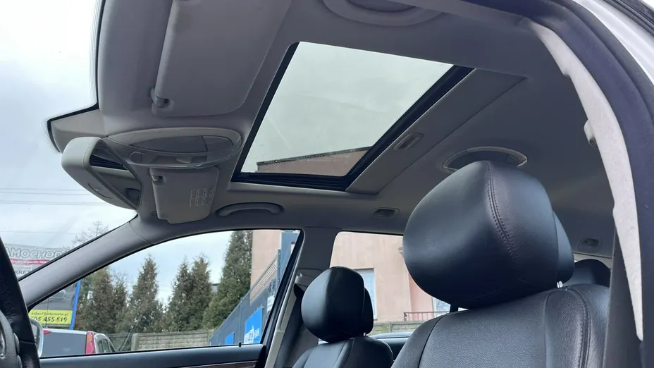 MERCEDES-BENZ E Klasa -