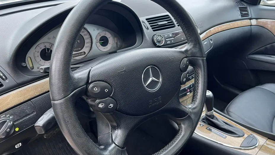 MERCEDES-BENZ E Klasa -