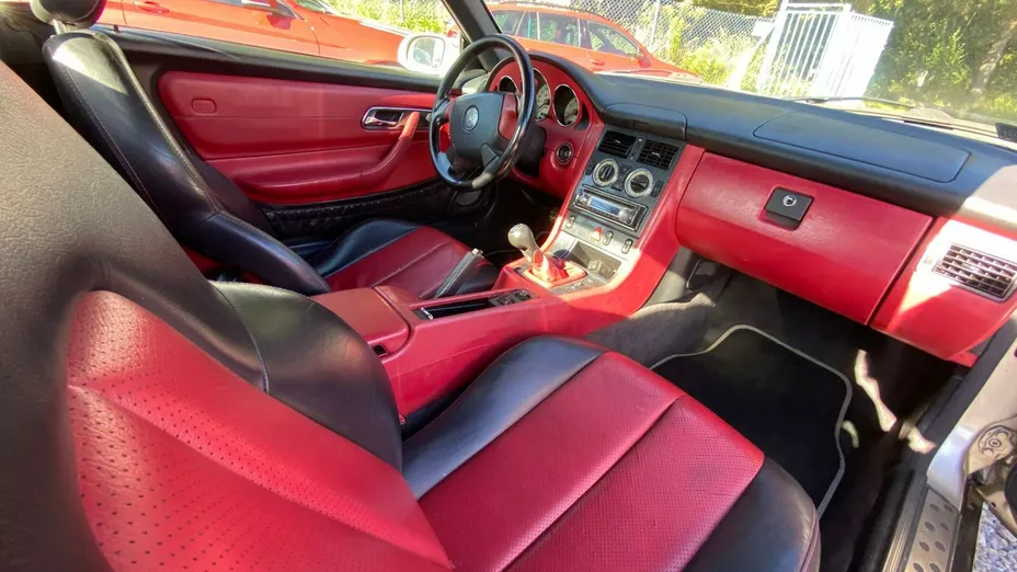 MERCEDES-BENZ SLK -