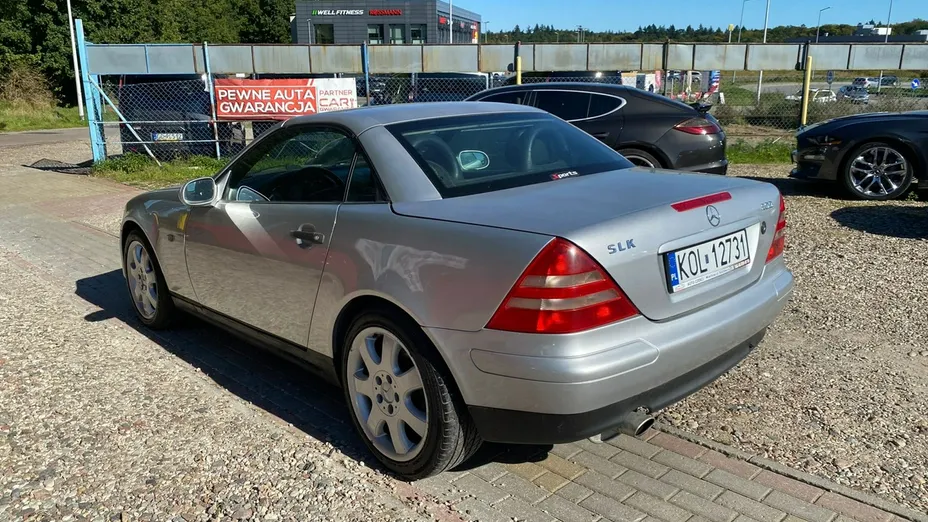 MERCEDES-BENZ SLK -