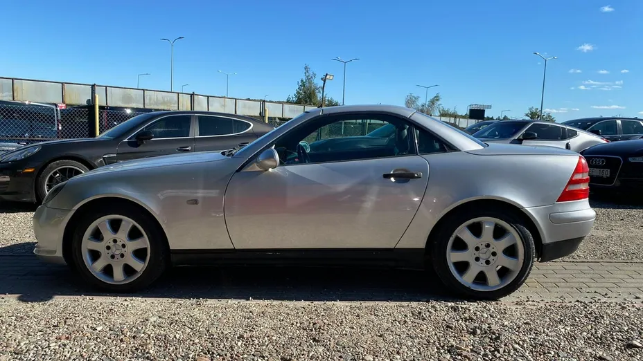 MERCEDES-BENZ SLK -