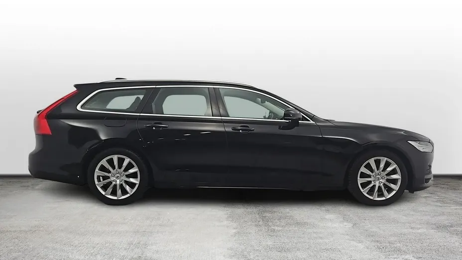 VOLVO V90 -