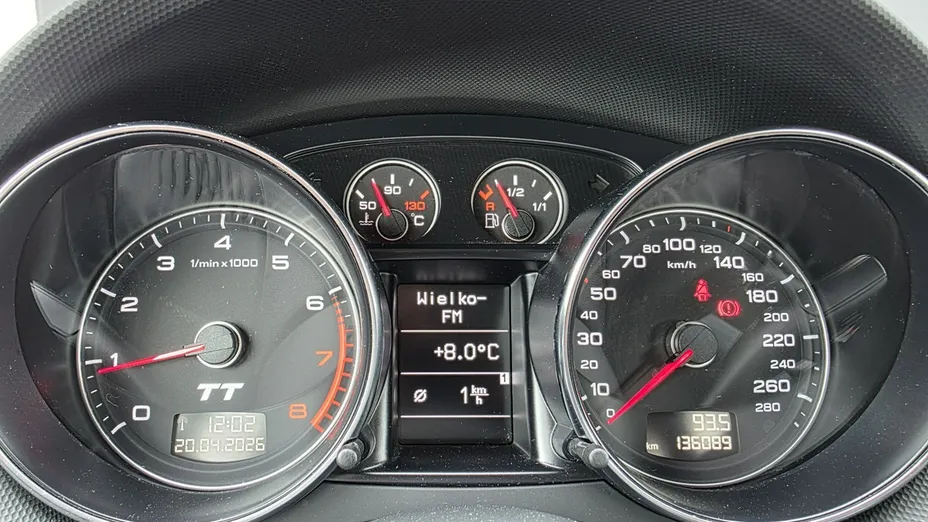AUDI TT -