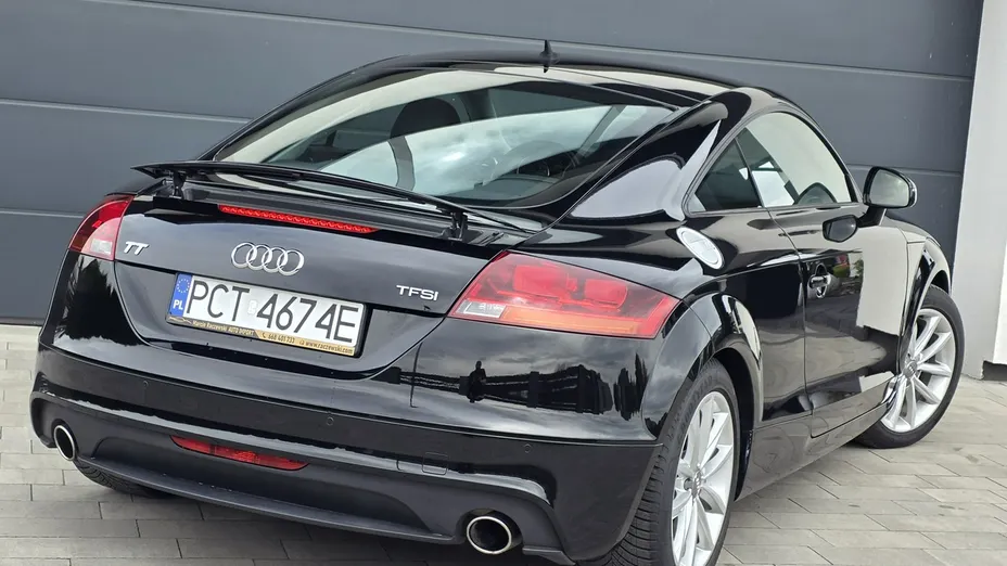 AUDI TT -
