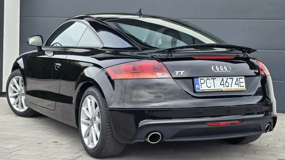 AUDI TT -