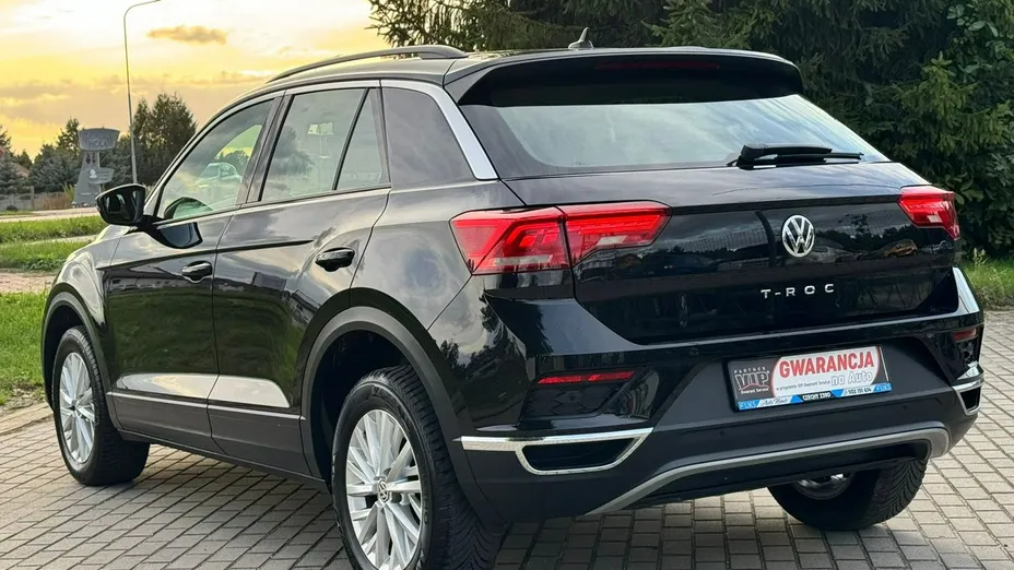 VOLKSWAGEN T-ROC -