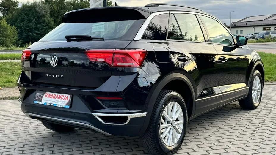 VOLKSWAGEN T-ROC -