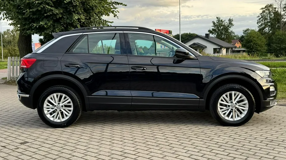 VOLKSWAGEN T-ROC -