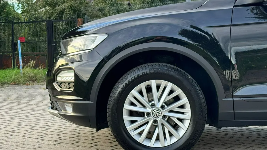 VOLKSWAGEN T-ROC -